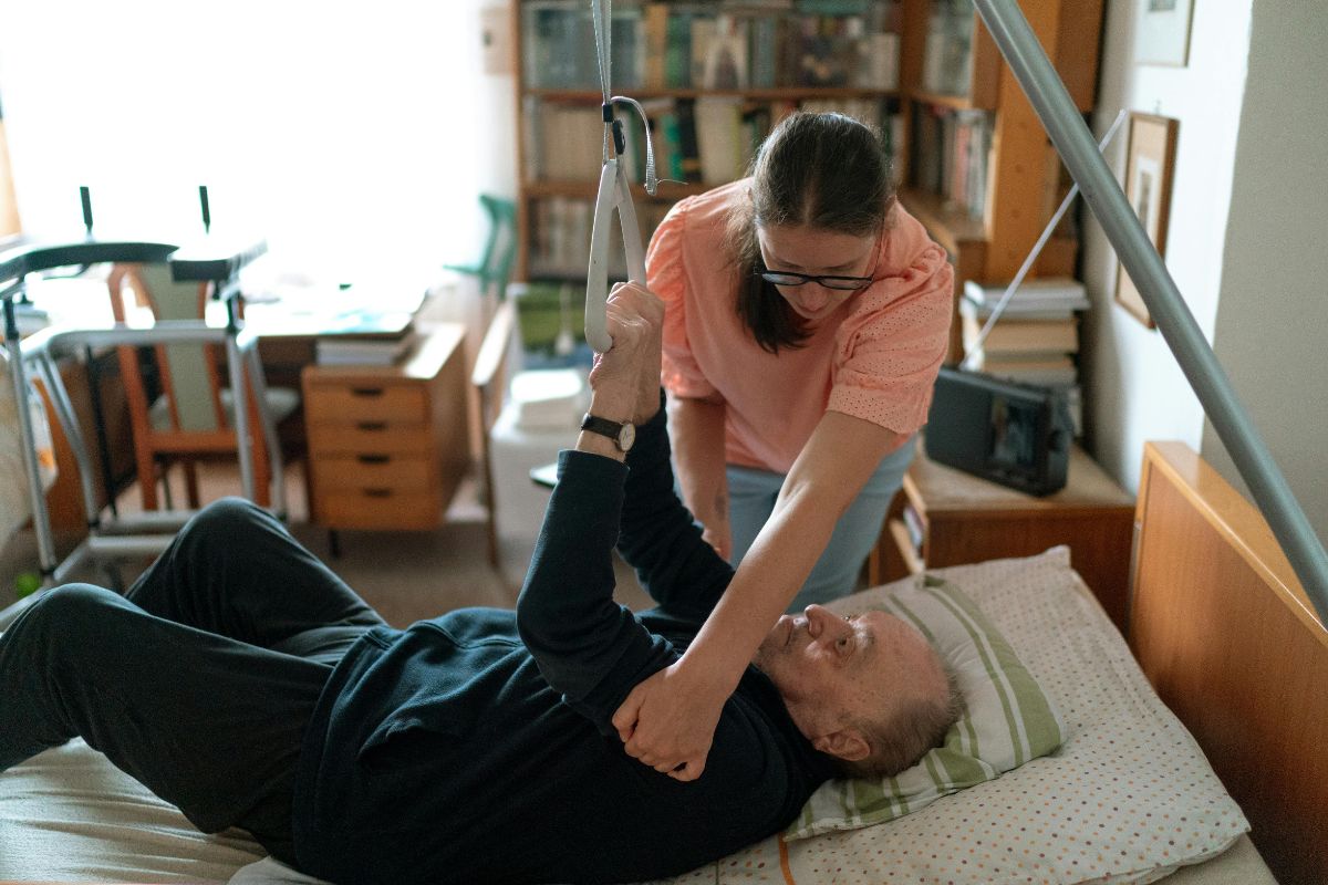 Post-Surgery Recovery at Home: Why Home Nursing Care is Essential