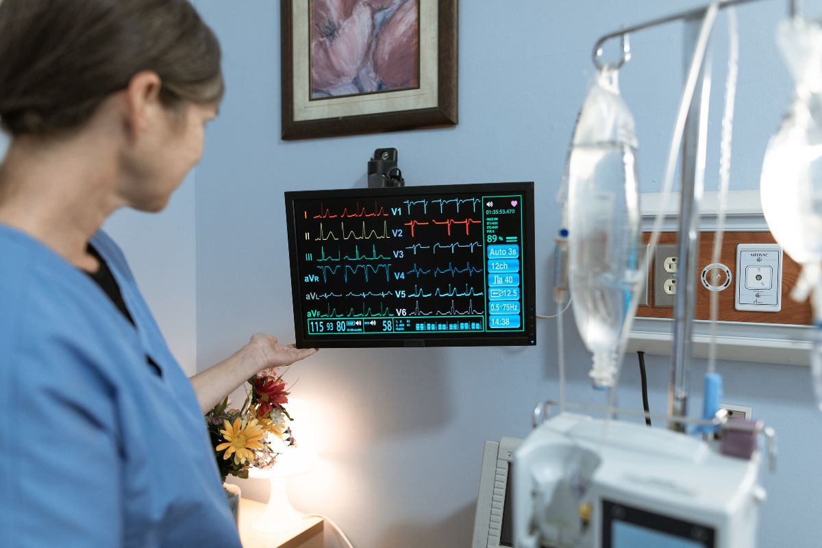 ICU Care at Home: Everything You Need to Know About Critical Care Services at Home